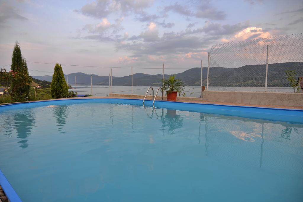 Hotel Casa Marina Ieşelniţa Exterior foto